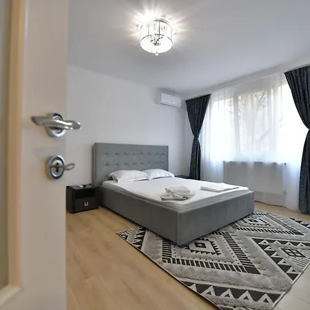 Апартаменти Luxury / M Romancierilor *