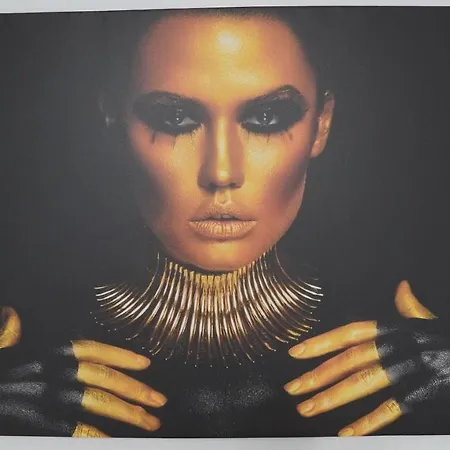 Luxury / M Romancierilor *