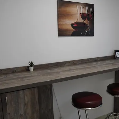 Luxury / M Romancierilor Apartamento